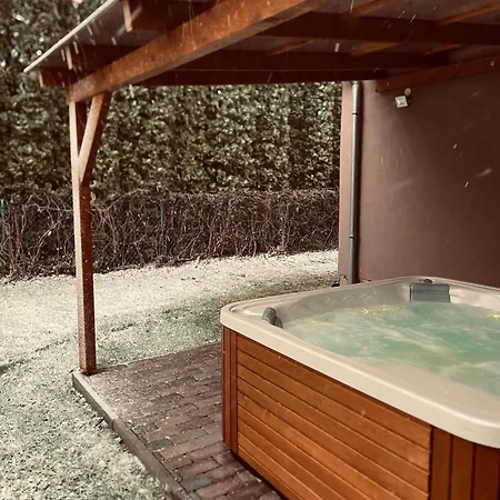 Nyaraló Vadszőlő Balatonmáriafürdő